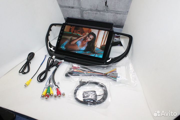 Штатная магнитола Hyundai Solaris