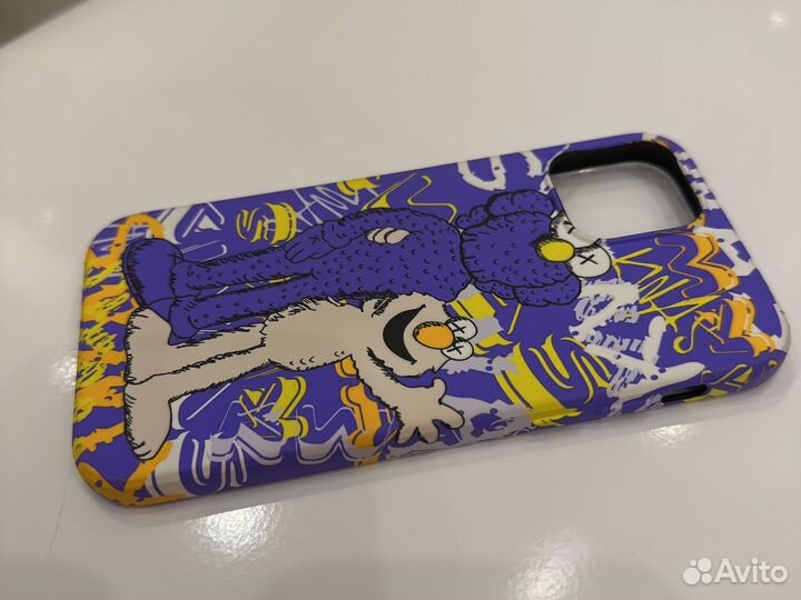 Чехол на iPhone 12