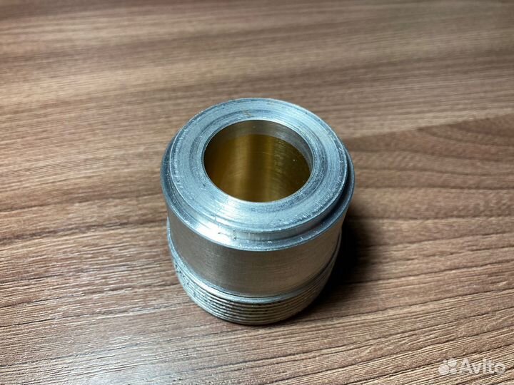 Правая гайка-втулка рулевой рейки Форд Фокус 2, 3