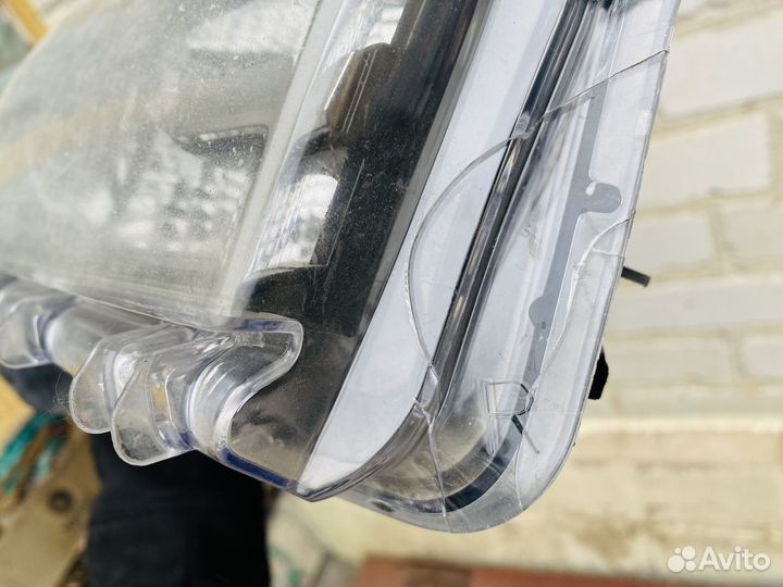 Фара Toyota Corolla