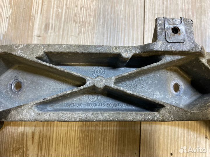 Кронштейн АКПП BMW E90