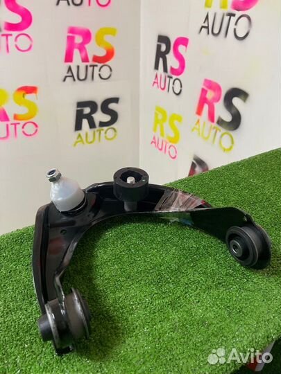 Рычаг подвески верхний передний правый Mazda Mazda