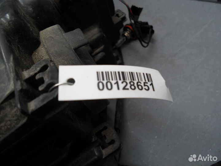 Фара правая Volvo XC90