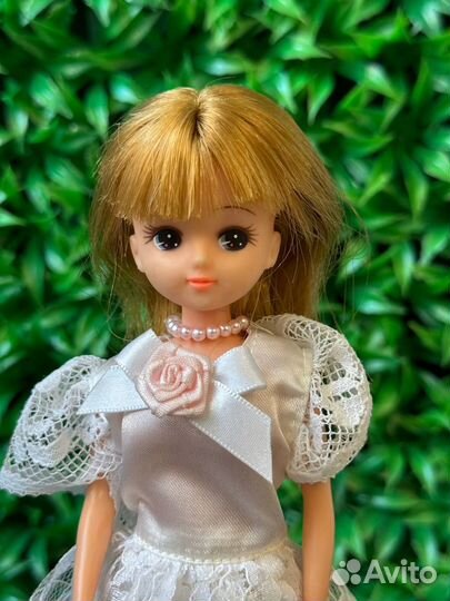 Японская кукла Ликка в свадебном платье