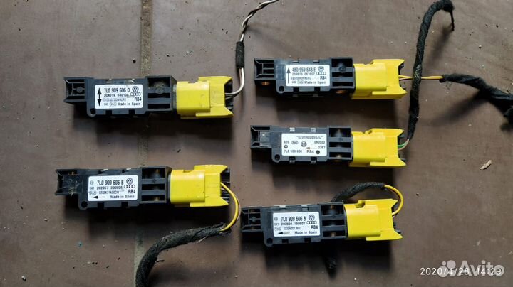 Датчик удара VW Touareg 7L 03-10