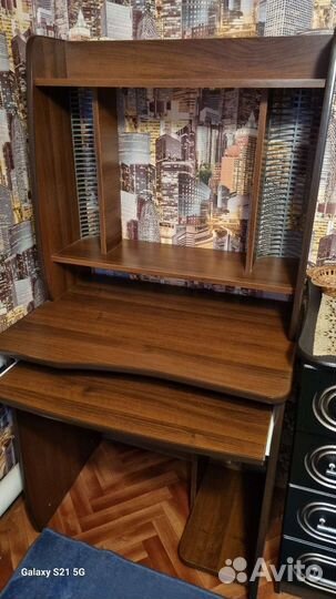 Компьютерный стол