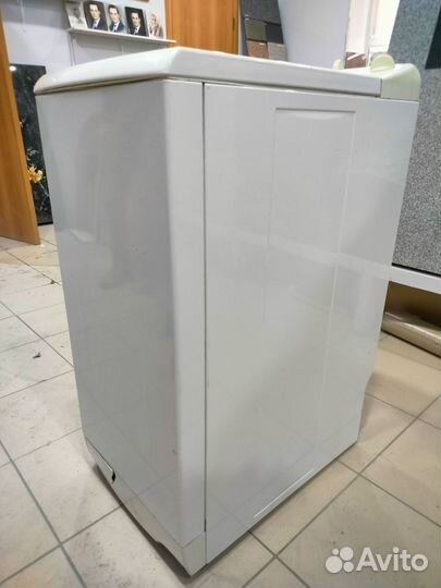 Стиральная машина с вертикальной загрузкой