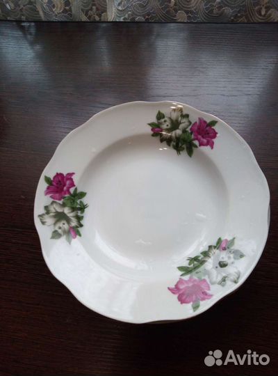 Глубокие суповые тарелки