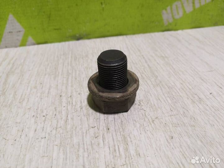 Болт коленвала Шкода Фелиция