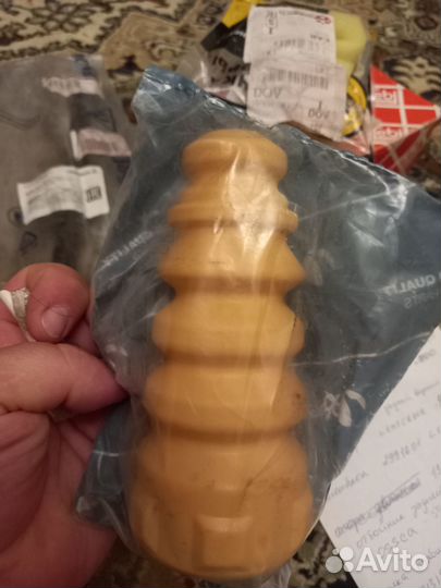 Отбойник заднего амортизатора