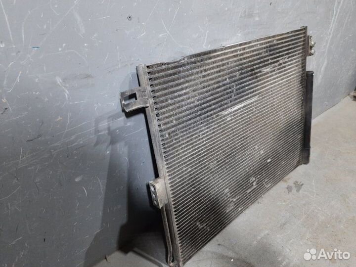 Радиатор кондиционера Jeep Grand Cherokee WK2