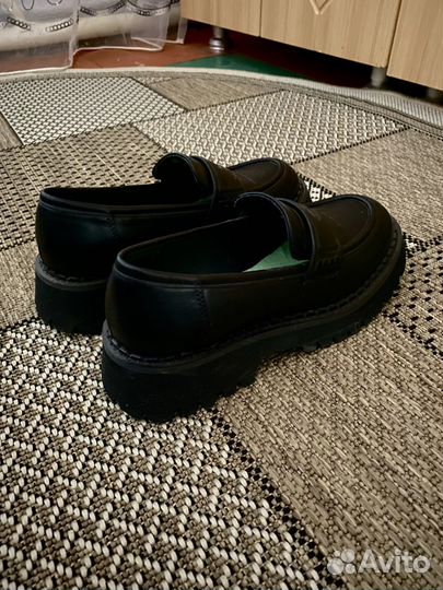 Лоферы женские