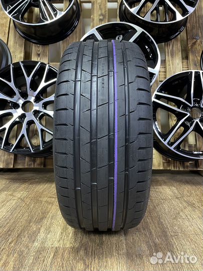 Nokian Tyres Hakka Black 2 SUV 275/40 R20 106Y