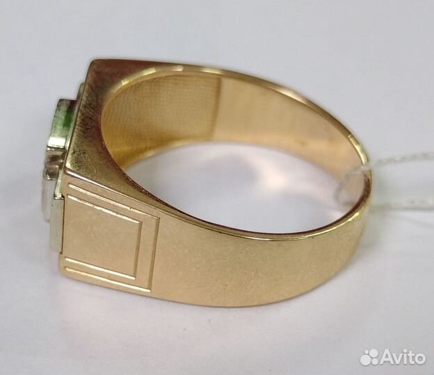 Золотое кольцо с камнем 21,5р