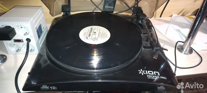 Проигрыватель винила Ion Profile Pro