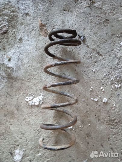 Opel vectra b задняя пружина