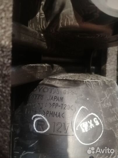 Новый фонарь правый Toyota Land Cruiser 90