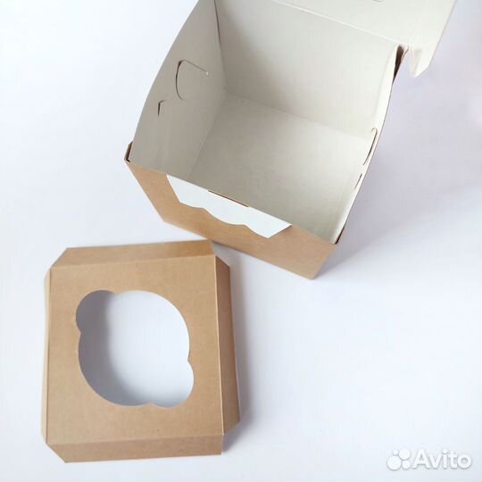 Коробка с окном 10х10х10 см