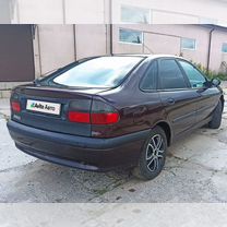 Renault Laguna 2.0 MT, 1998, 390 000 км, с пробегом, цена 270 000 руб.