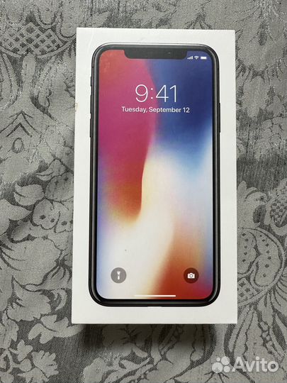 Телефон iPhone X