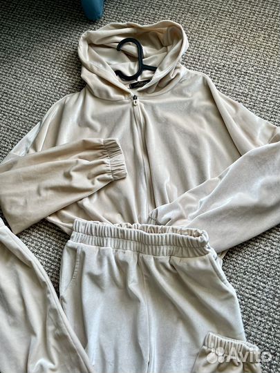 Костюм спортивный велюровый женский