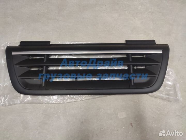 Передняя решетка Daf CF85 нижняя