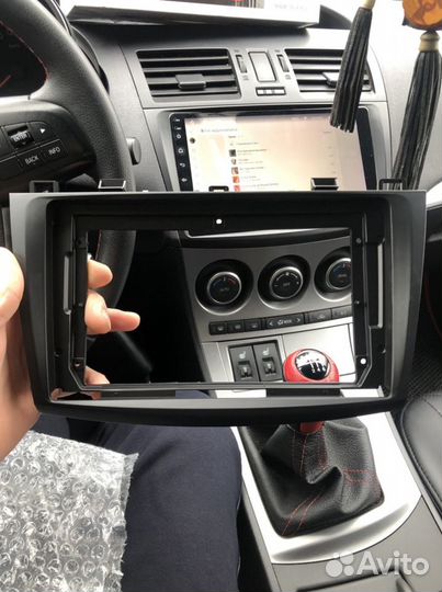 Продам рамку для автомобиля.Mazda 3 bl. 9 дюймов