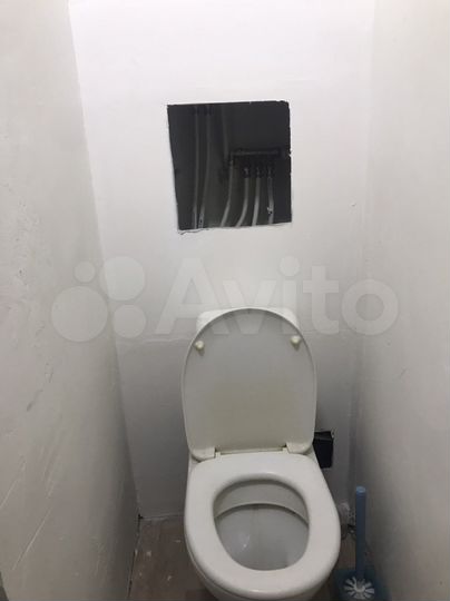 Комната 21 м² в 5-к., 4/4 эт.