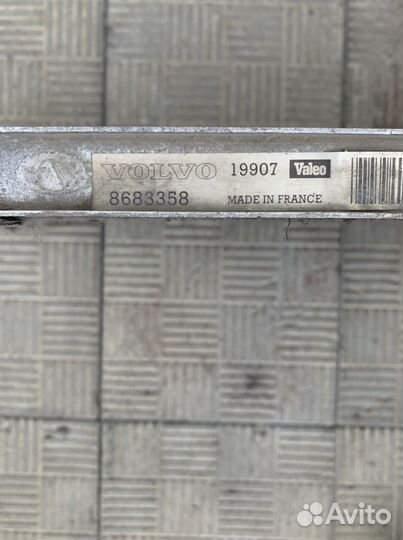 Радиатор кондиционера Вольво S60 S80 XC70