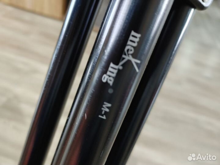 Стойка с журавлем для светового оборудования