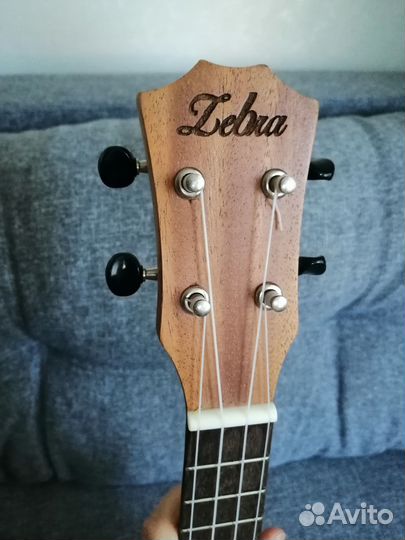 Укулеле массив тенор(гавайская гитара)