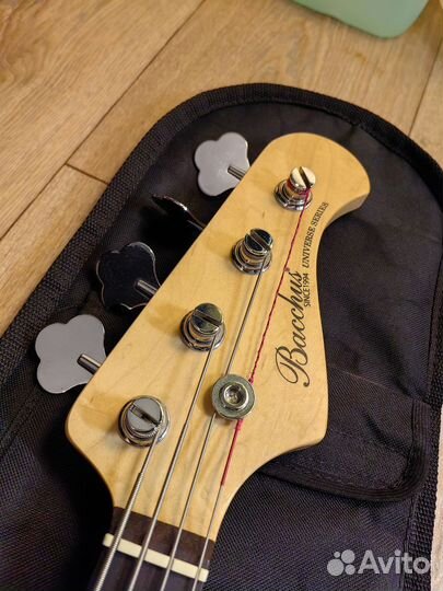 Бас гитара Bacchus Universe Series Since 1994