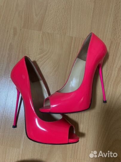 Туфли женские 38 размер Nando Muzi