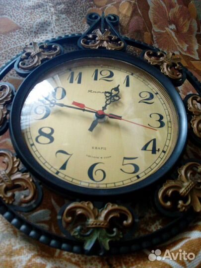 Настенные часы Янтарь СССР кварц