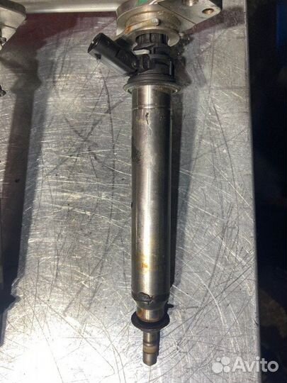 Форсунка Mercedes C-Class W205 M274 2.0 turbo 2016