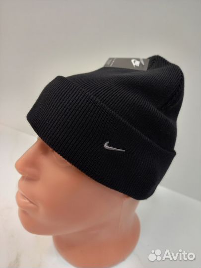 Мужская шапка