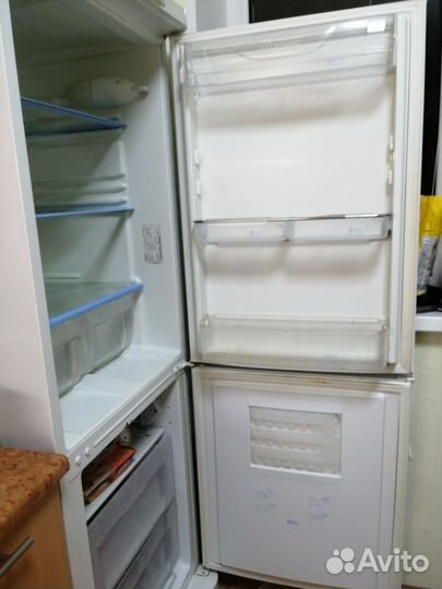 Холодильник Indesit бу