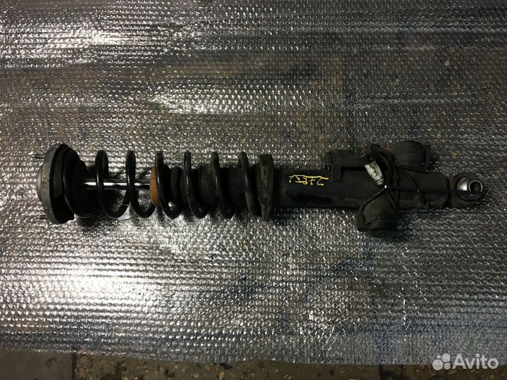 Амортизационная стойка левая EDC BMW 5 F10 F11