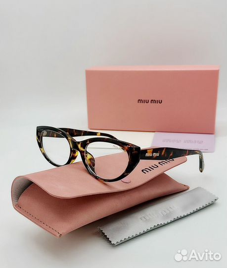 Имиджевые очки miu miu