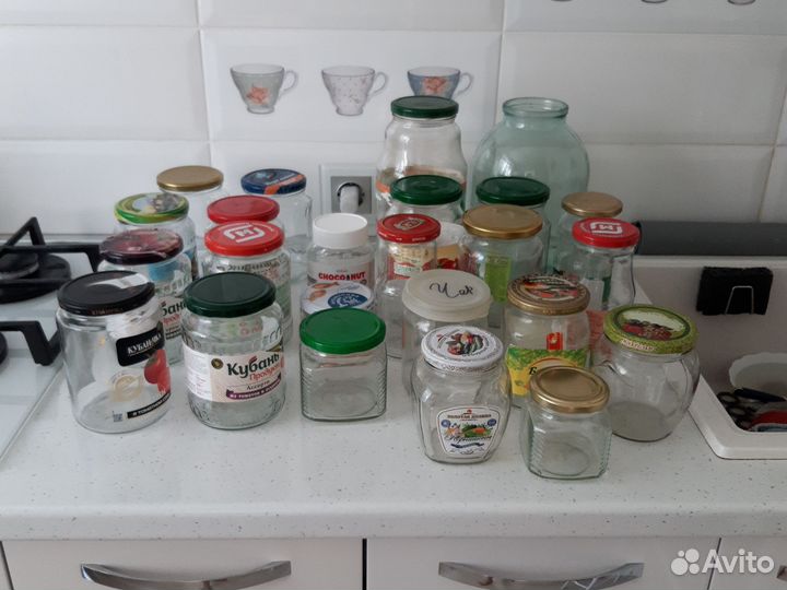Банки стеклянные с винтовой крышкой много 24 шт
