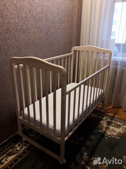 Продам детскую кроватку