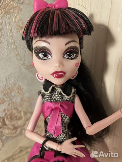 Кукла Монстер Хай Дракулаура