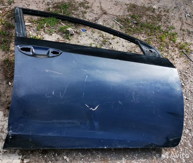 Передняя правая дверь Corolla 180