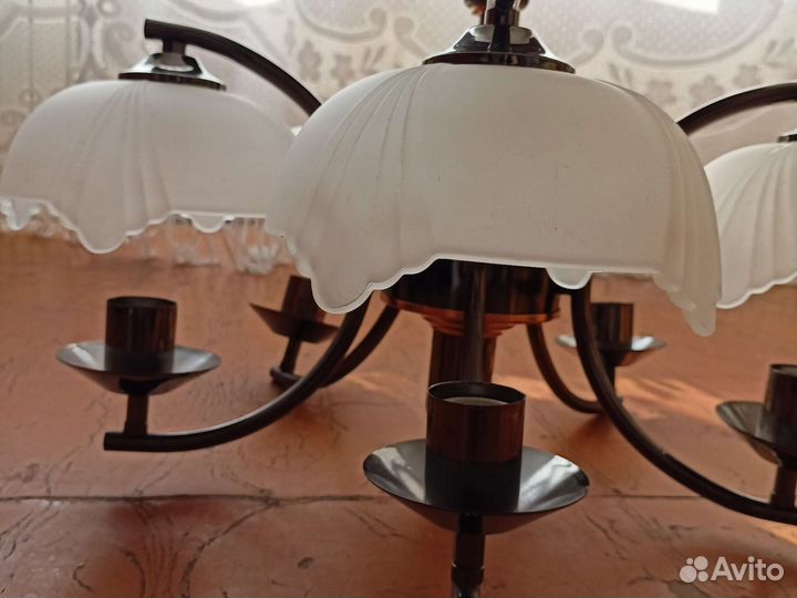 Люстра потолочная бу