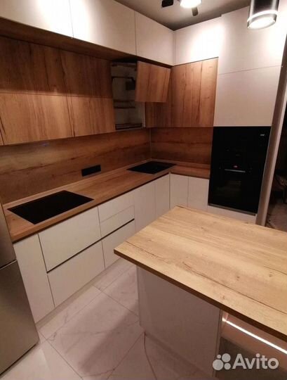 Кухня угловая новая