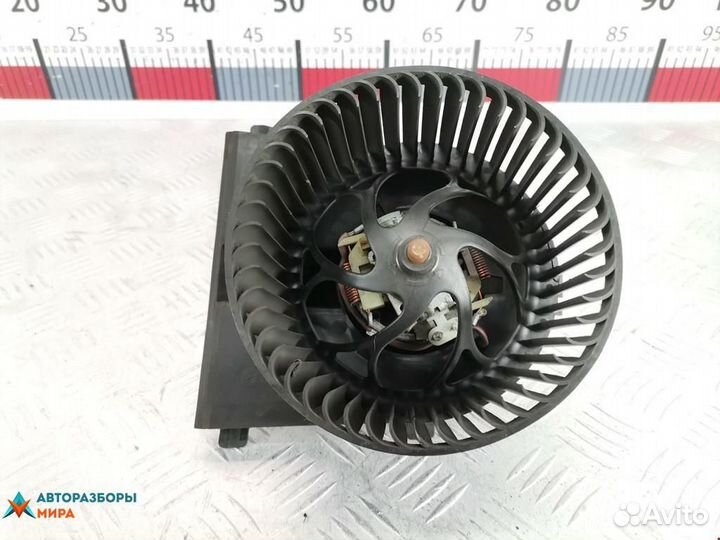 Моторчик печки Volkswagen Golf 3 2000 1J1819021C