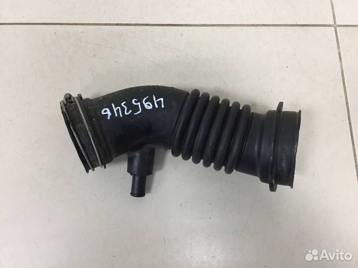 Патрубок воздушного фильтра Toyota Corolla E150 20