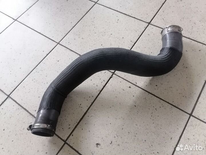 Патрубок интеркулера Jeep Grand Cherokee 4