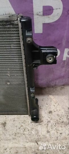 Радиатор охлаждения двигателя Jeep Grand Cherokee