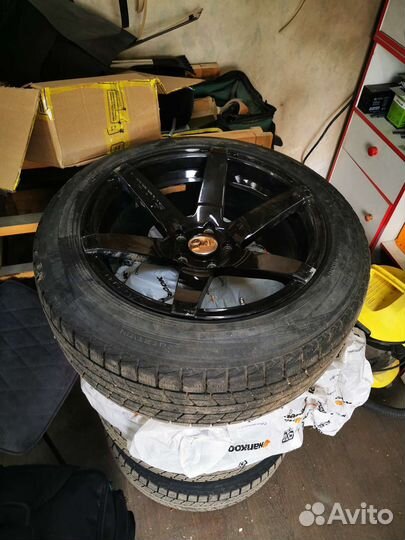 Dunlop Winter Maxx SJ8 235/55 R18
